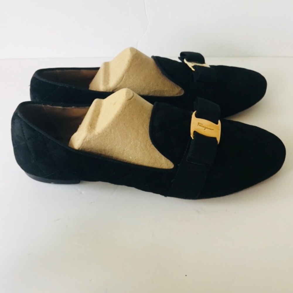 Salvatore Ferragamo Black Suede Quoted Vara Bow - Picture 3 of 8